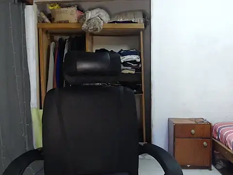 Snapshot of CuteAlexBoy chatting on 03-08-26, 08:01 CuteAlexBoy online show from 03-08-26, 08:01