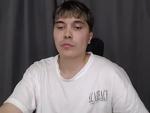 Snapshot of CuteAlexBoy chatting on 02-14-26, 08:20 CuteAlexBoy online show from 02-14-26, 08:20