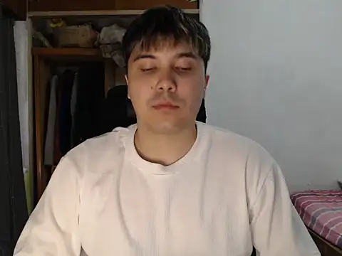 Snapshot of CuteAlexBoy chatting on 03-10-26, 01:37 CuteAlexBoy online show from 03-10-26, 01:37