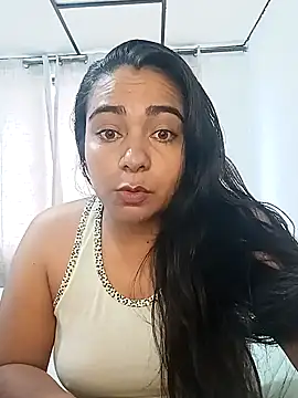 angie velez1 online show from 11-13-25, 07:40