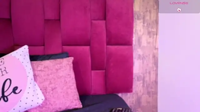 camila  bouzas online show from 02-12-26, 11:54