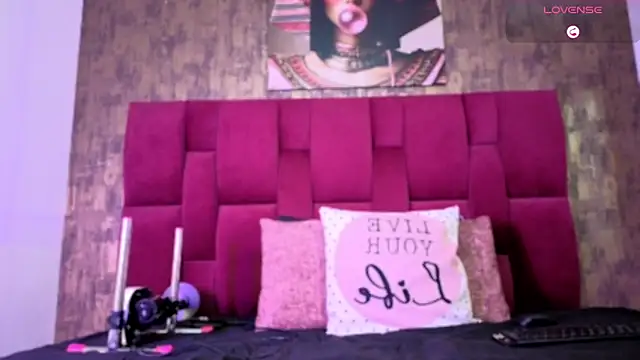 camila  bouzas online show from 02-21-26, 11:56