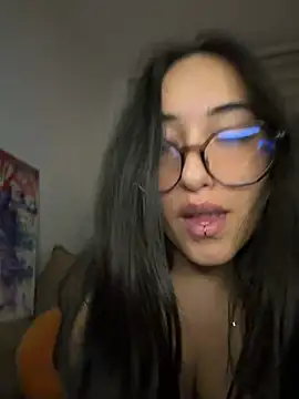 Snapshot of Kiss_Sophi chatting on 07-20-26, 11:40 Kiss Sophi online show from 07-20-26, 11:40