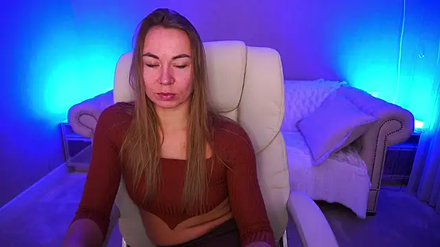 VixenMuse online show from 11-11-25, 08:47