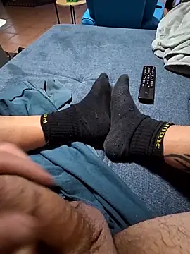 Snapshot of michindm chatting on 02-18-26, 06:44 michindm online show from 02-18-26, 06:44