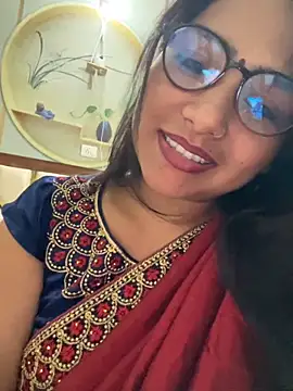 Vanshika1432 online show from 11-08-25, 06:17