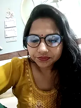 Vanshika1432 online show from 10-25-25, 05:17