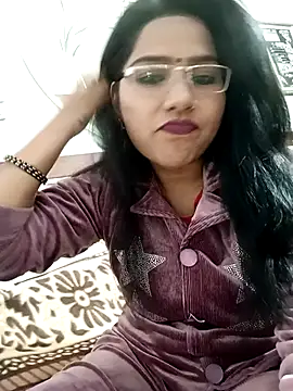 Vanshika1432 online show from 12-02-25, 12:40