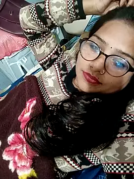 Vanshika1432 online show from 11-18-25, 07:28