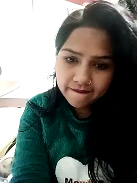 Vanshika1432 online show from 12-04-25, 07:46