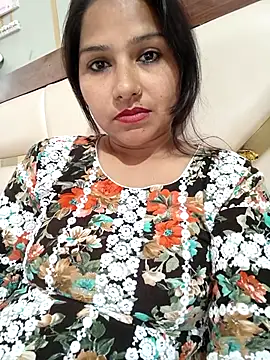 Vanshika1432 online show from 10-16-25, 10:12