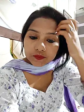 Vanshika1432 online show from 10-17-25, 05:33