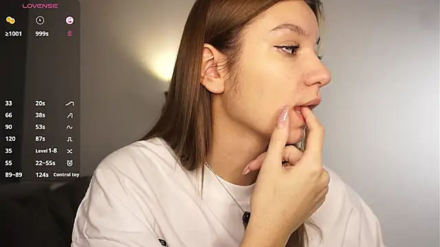 BrynnHolverson online show from 01-07-26, 07:19