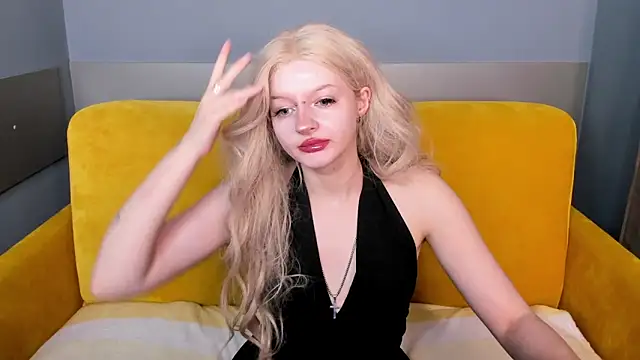 AlessaKiss online show from 10-31-25, 01:57