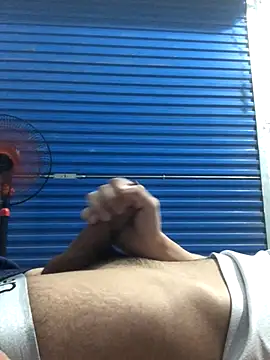 liamhn2k4 online show from 10-18-25, 02:30