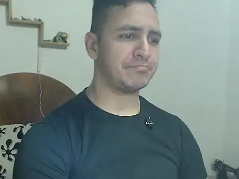 DarkTheKing online show from 11-07-25, 01:48