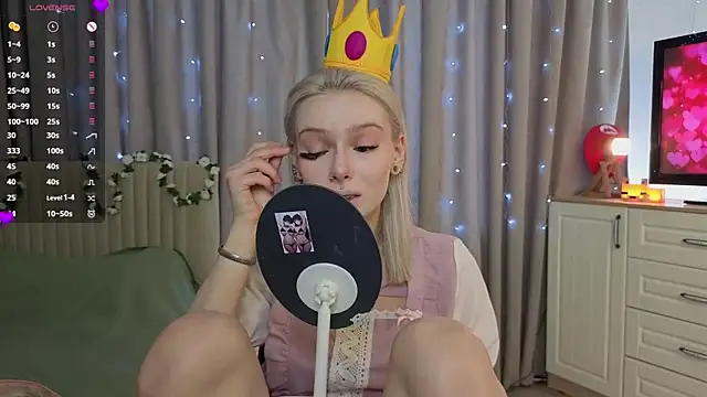 Snapshot of Sunshine_agata chatting on 02-16-26, 04:44 Sunshine agata online show from 02-16-26, 04:44