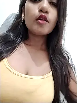 Beauty maya online show from 10-18-25, 03:36