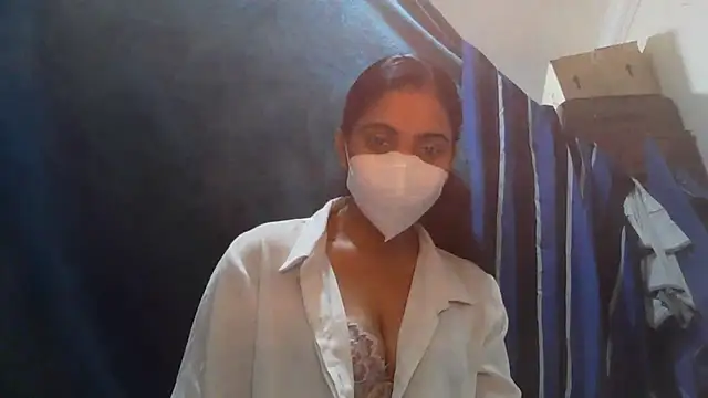 Snapshot of shainiasha1 chatting on 06-07-26, 03:06 shainiasha1 online show from 06-07-26, 03:06