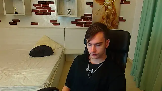 BradyFlint online show from 12-04-25, 05:17