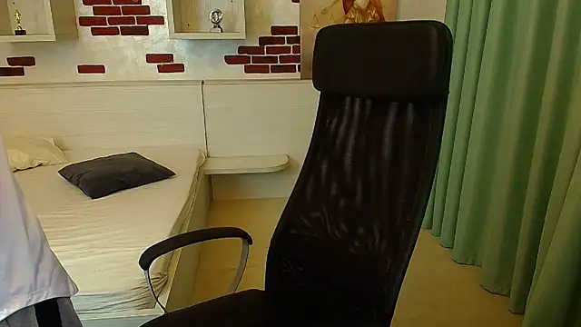 BradyFlint online show from 10-27-25, 05:30