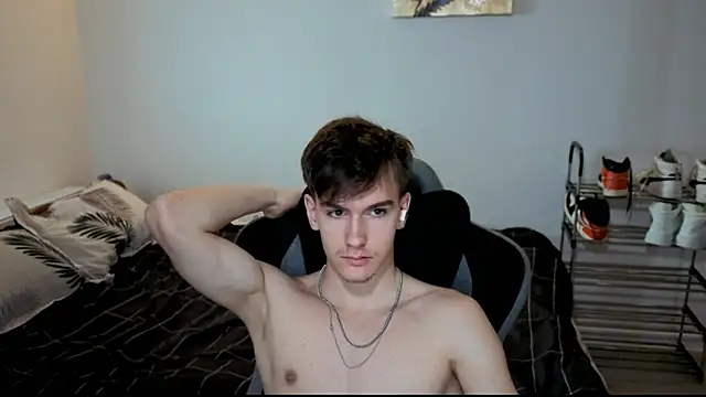 Snapshot of BradyFlint chatting on 06-18-26, 03:38 BradyFlint online show from 06-18-26, 03:38