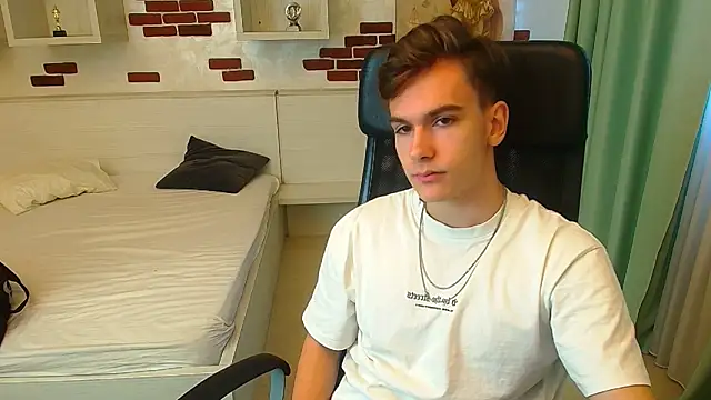 BradyFlint online show from 10-31-25, 06:21