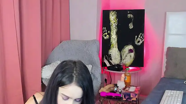 IzieCarter online show from 11-23-25, 08:08