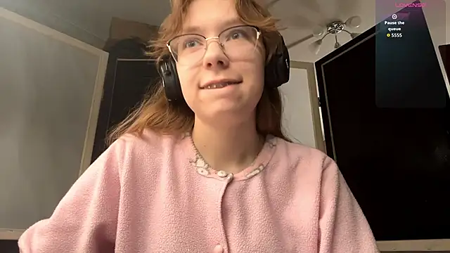 JuneCooper online show from 10-31-25, 08:11