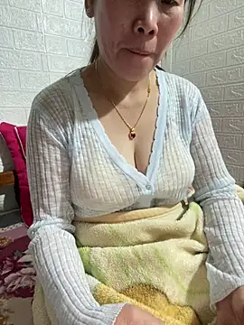 tabby-cat11 online show from 01-10-26, 03:07