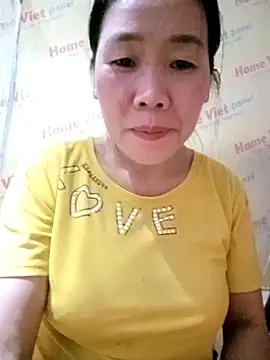 Snapshot of tabby-cat11 chatting on 10-16-25, 01:41 tabby-cat11 online show from 10-16-25, 01:41