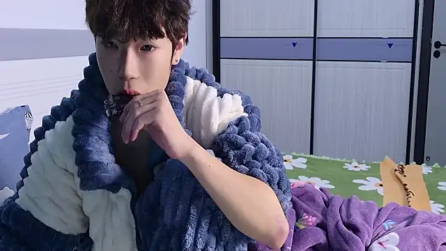 Stuffy-111 online show from 10-27-25, 05:19