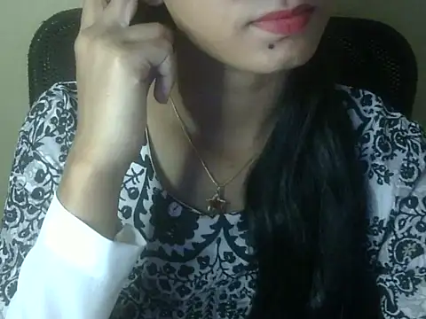Snapshot of Shezi_N chatting on 07-21-26, 12:50 Shezi N online show from 07-21-26, 12:50