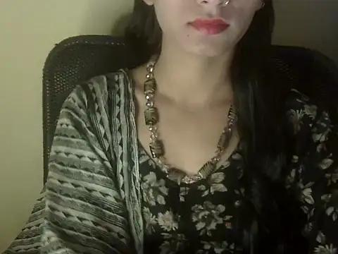 Shezi N online show from 12-18-25, 01:37