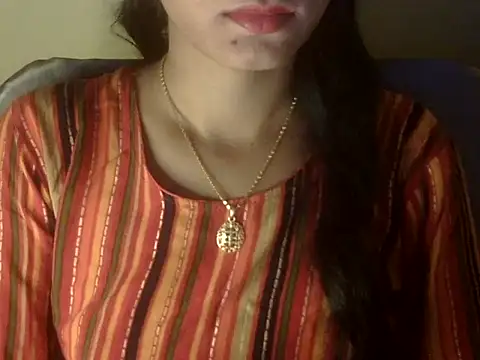 Snapshot of Shezi_N chatting on 04-30-26, 01:18 Shezi N online show from 04-30-26, 01:18