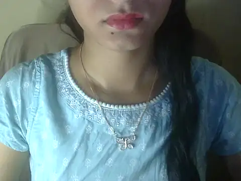 Snapshot of Shezi_N chatting on 06-15-26, 01:11 Shezi N online show from 06-15-26, 01:11