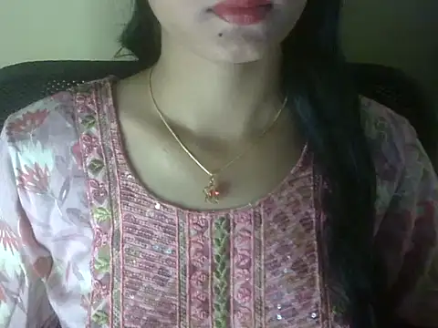 Snapshot of Shezi_N chatting on 05-09-26, 01:03 Shezi N online show from 05-09-26, 01:03