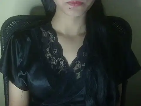 Snapshot of Shezi_N chatting on 07-22-26, 02:41 Shezi N online show from 07-22-26, 02:41