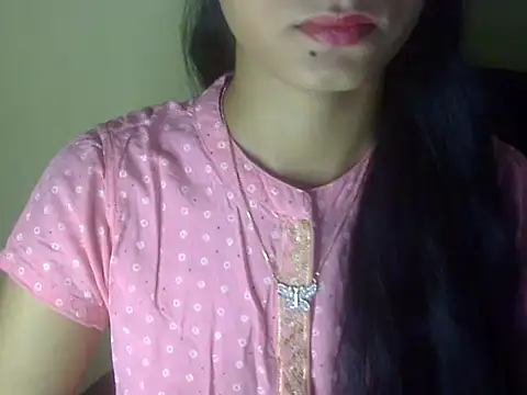 Snapshot of Shezi_N chatting on 07-17-26, 01:41 Shezi N online show from 07-17-26, 01:41
