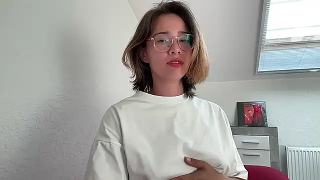 Snapshot of WillHannah chatting on 07-08-26, 02:40 WillHannah online show from 07-08-26, 02:40
