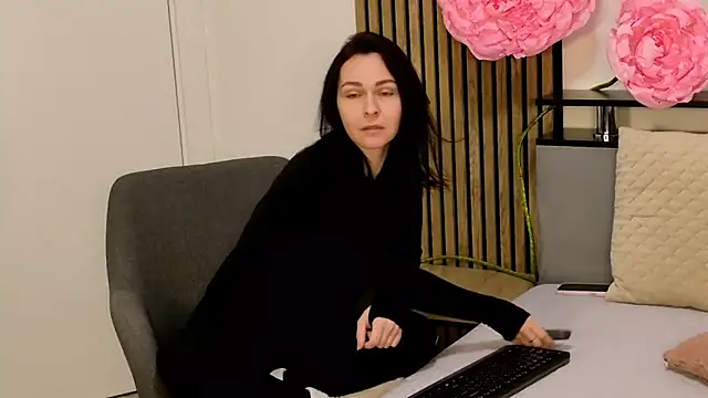 DitaNoir online show from 02-19-26, 07:27