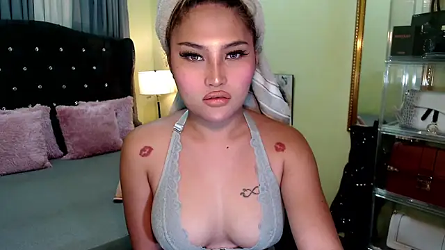 Sammyloove online show from 06-21-26, 12:33