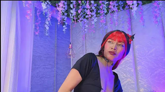 Snapshot of Rynka_ chatting on 07-21-26, 04:14 Rynka online show from 07-21-26, 04:14