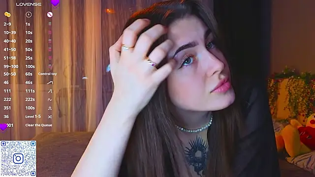 TinyMollys online show from 02-05-26, 05:31