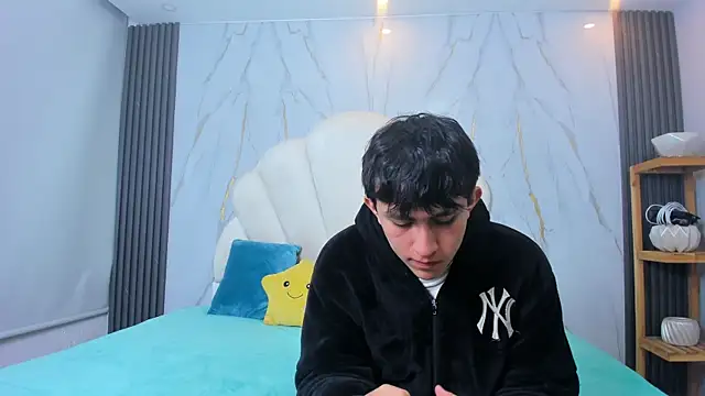 hoot booys  online show from 03-27-26, 08:43