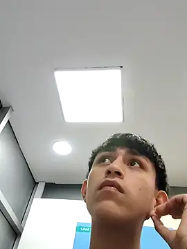 hoot booys  online show from 12-15-25, 08:36