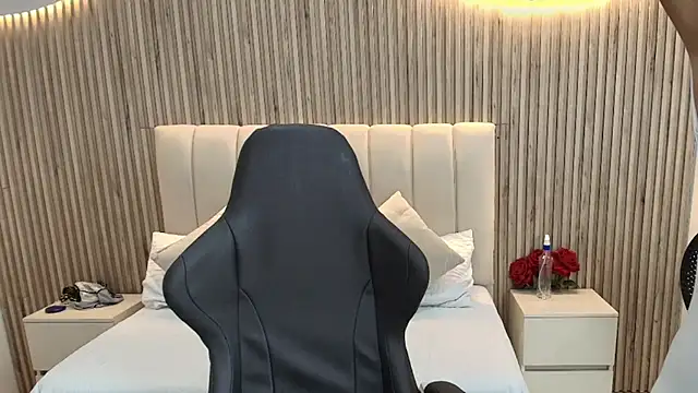 Aziz daud online show from 10-24-25, 12:04