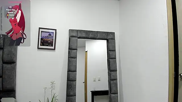 Snapshot of SamaraPike chatting on 05-18-26, 04:07 SamaraPike online show from 05-18-26, 04:07