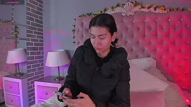 TanyaBello online show from 04-12-26, 03:43