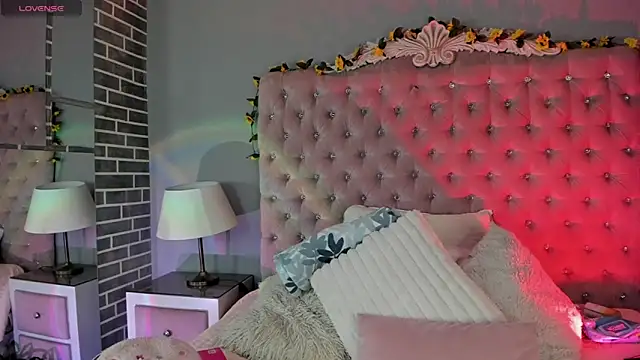 Snapshot of TanyaBello chatting on 04-22-26, 03:35 TanyaBello online show from 04-22-26, 03:35